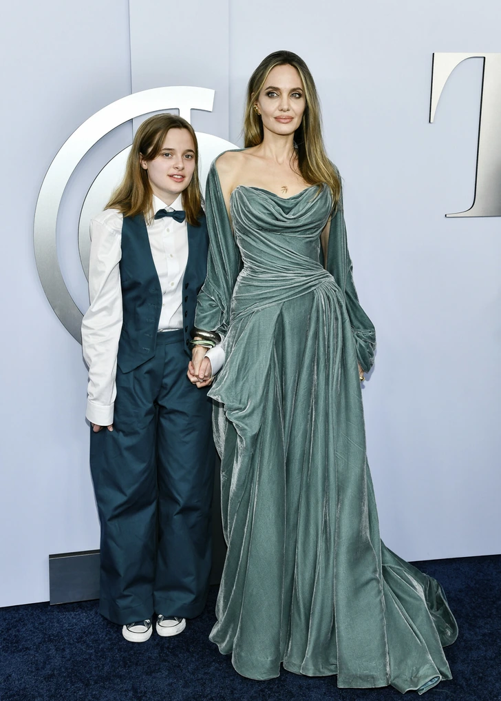 Angelina Jolie and Daughter Vivienne's Red Carpet Appearance Sparks ...